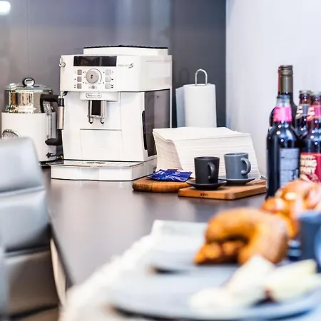 Apartment,private Parking, Balcony, Smart Check In Lägenhet Banská Bystrica